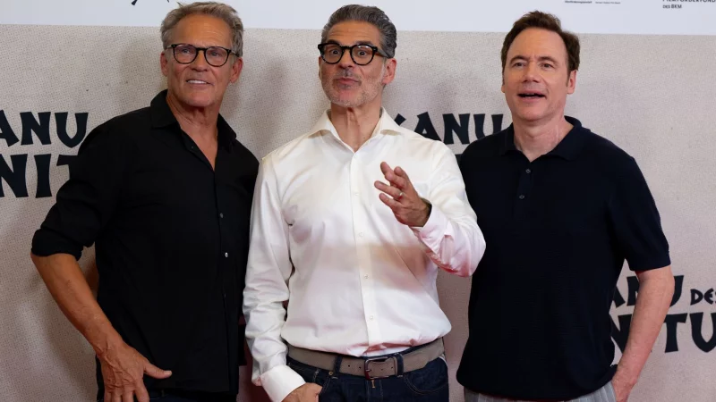 Christian Tramitz (l-r), Rick Kavanian und Michael Bully Herbig bei der Premiere. - © Sven Hoppe/dpa