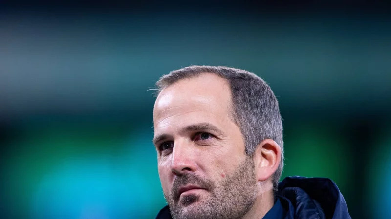 Manuel Baum kehrt zum FC Augsburg zurück. - © Guido Kirchner/dpa