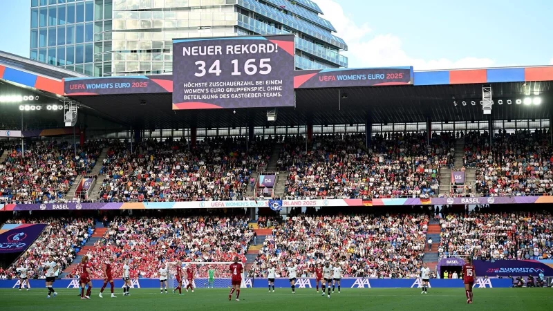 Die Partie zwischen Deutschland und D&auml;nemark war in der Gruppenphase der Fu&szlig;ball-EM am besten besucht. - &copy; Sebastian Christoph Gollnow/dpa