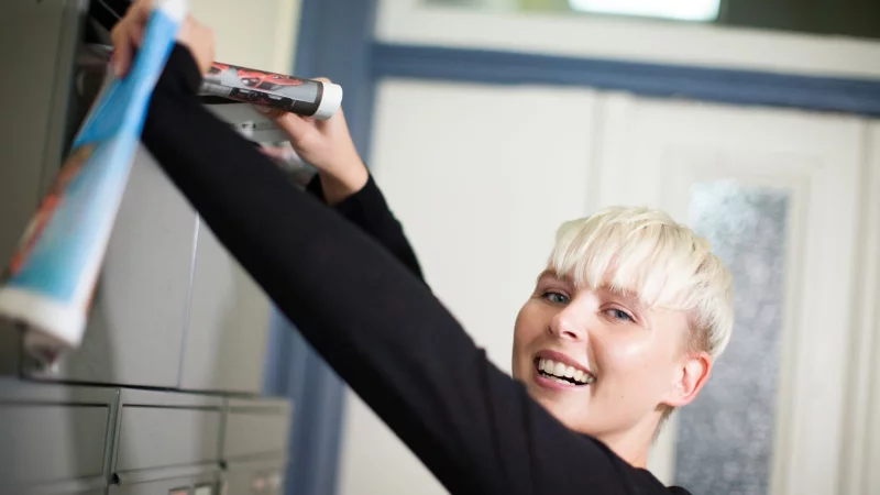 Den Sommer f&uuml;r einen Ferienjob genutzt? F&uuml;r Sch&uuml;ler und Studenten werden dann meist keine Steuerabgaben f&auml;llig. - &copy; Christin Klose/dpa-tmn