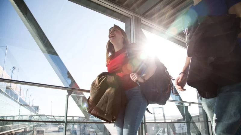 Urlaubsgeld ist für viele Beschäftigte eine geschätzte Sonderzahlung: individuelle Faktoren beeinflussen jedoch die Höhe der Auszahlung. - © Christin Klose/dpa-tmn