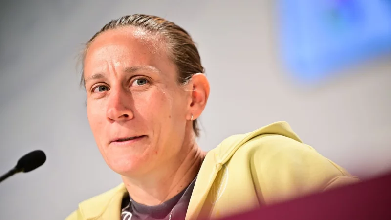 Gute Laune: Ann-Katrin Berger. - © Sebastian Christoph Gollnow/dpa