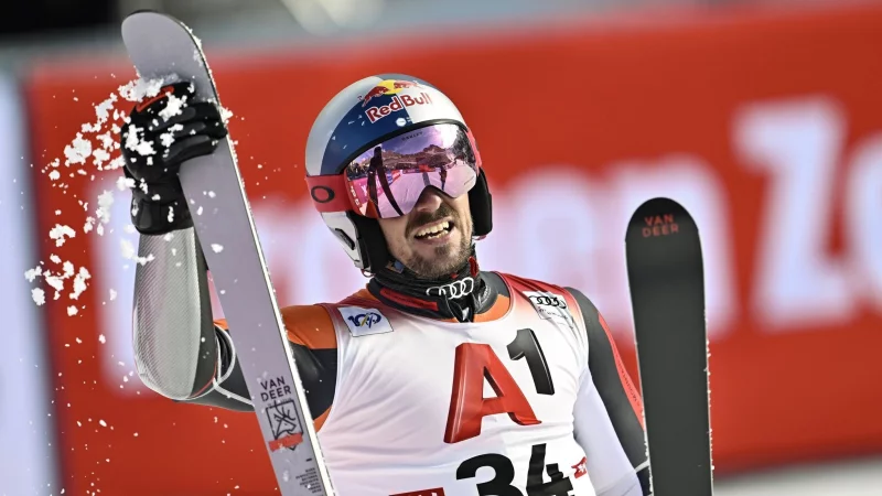 Setzt seine Karriere fort: Marcel Hirscher - &copy; Jean-Christophe Bott/KEYSTONE/dpa
