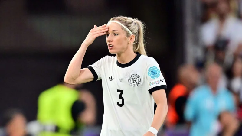 Kathrin Hendrich spricht &uuml;ber Anfeindungen im Netz. - &copy; Sebastian Christoph Gollnow/dpa