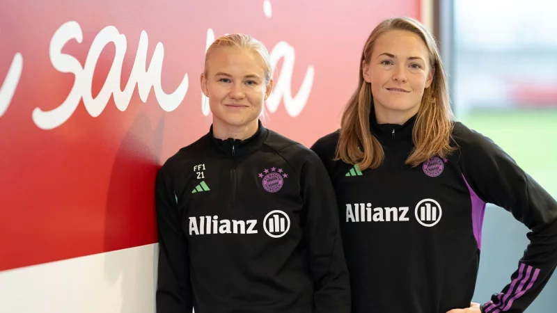 EM-Duell der Verlobten in Genf: Pernille Harder und Magdalena Eriksson vom FC Bayern - &copy; Lukas Barth/dpa