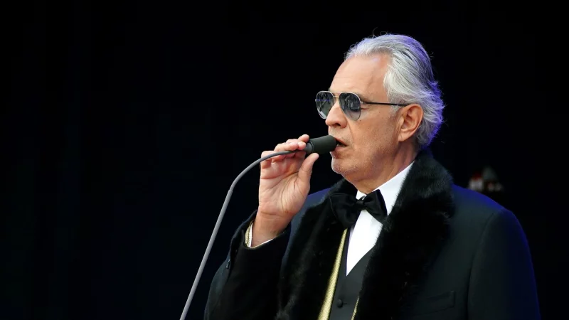 Der 66-J&auml;hrige Andrea Bocelli sei seit jeher ein Fan von Tennisprofi Jannik Sinner &ndash; nicht nur wegen seines Talents. (Archivbild) - &copy; Peter Byrne/PA Wire/dpa