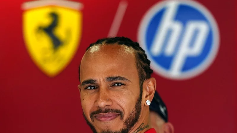 Rekordweltmeister Lewis Hamilton ist einer der Produzenten des «F1»-Films. - © David Davies/PA Wire/dpa