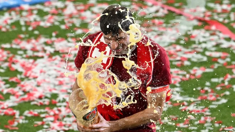 Thomas Müller reiste mit Mitspielern über die trainingsfreien Tage nach Ibiza. - © Sven Hoppe/dpa