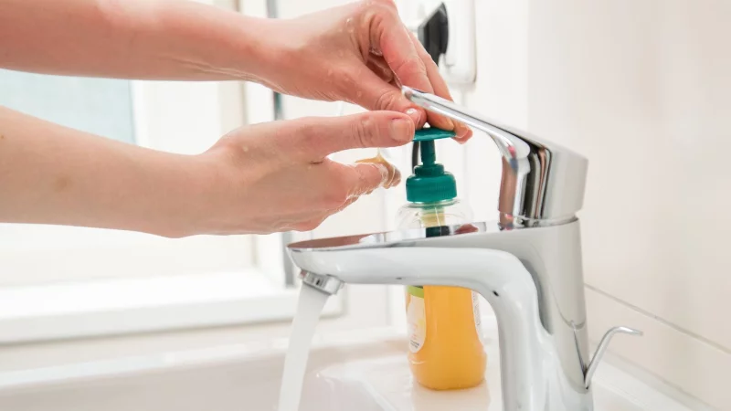 Fl&uuml;ssigseifen im Test: Die meisten Produkte sind frei von bedenklichen Substanzen. - &copy; Christin Klose/dpa-tmn