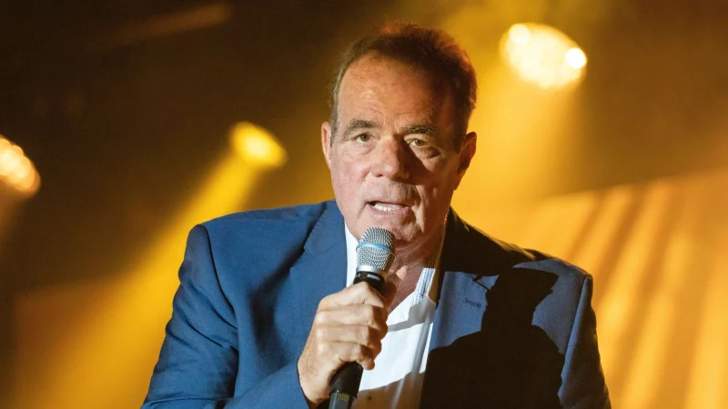 Auch als Erwachsener als S&auml;nger erfolgreich: Hein Simons. (Archivfoto) - &copy; Matthias Wehnert/dpa