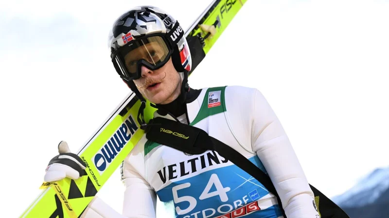 Stellt die Skier in den Keller: Der Norweger Robert Johansson beendet seine Karriere als Skispringer. (Archivbild) - © Angelika Warmuth/dpa