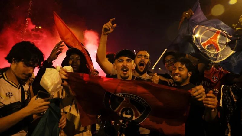 Die Polizei in Paris will zum Club-WM-Finale Ausschreitung wie nach dem Sieg von PSG in der Champions League verhindern (Archivbild). - © Thomas Padilla/AP/dpa