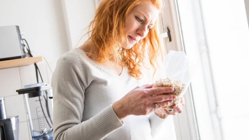 Manche Lebensmittel halten Jahre und sogar noch deutlich &uuml;ber das Mindesthaltbarkeitsdatum hinaus. - &copy; Christin Klose/dpa-tmn