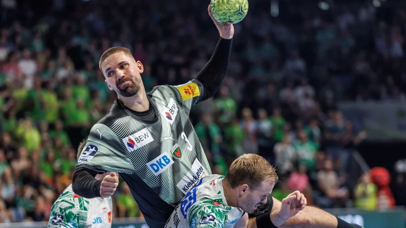 Fabian Wieder hatte kein Problem mit Jaron Siewert. - © Andreas Gora/dpa