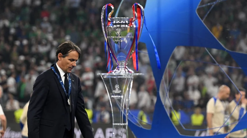 Trainer Simone Inzaghi verlor mit Inter das zweite Champions-League-Finale in drei Jahren. - © Robert Michael/dpa