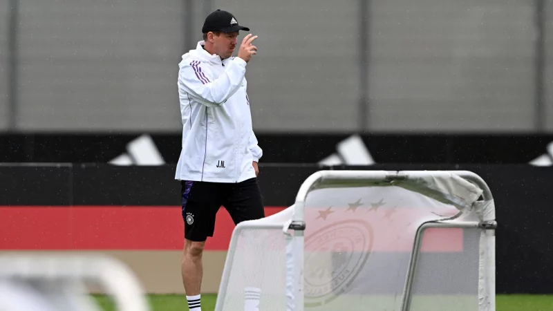 Julian Nagelsmann beim Abschlusstraining. - &copy; Federico Gambarini/dpa