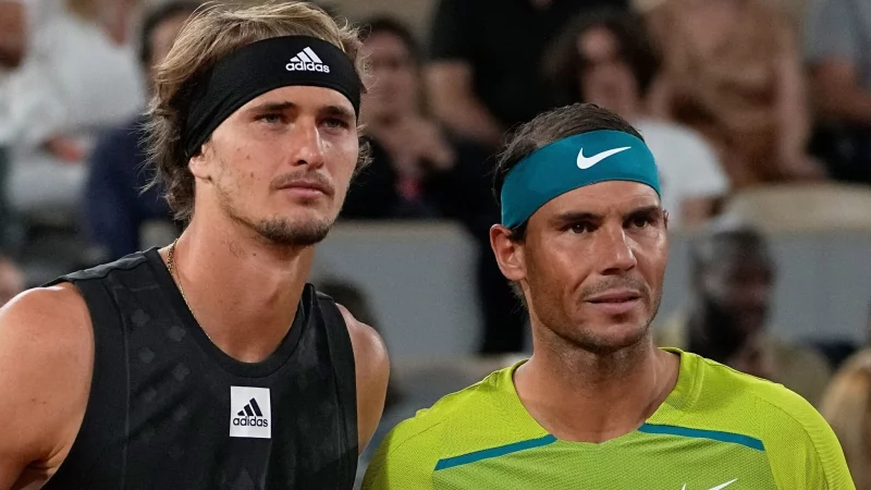 Anders als Rafael Nadal (r) hat der zurzeit Weltranglistendritte Alexander Zverev noch keinen Grand-Slam-Titel gewonnen. - &copy; Michel Euler/AP/dpa