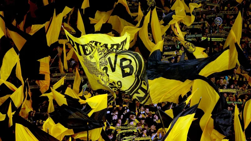 Die BVB-Fans sind in einem UEFA-Ranking auf Platz eins. - &copy; Federico Gambarini/dpa