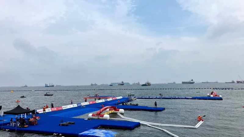 Hier soll eigentlich um WM-Medaillen geschwommen werden. - © Thomas Eßer/dpa