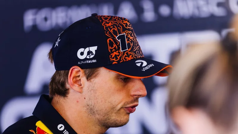 Max Verstappen muss nicht nur sein vorzeitiges Aus in Spielberg verkraften. - © Philipp von Ditfurth/dpa