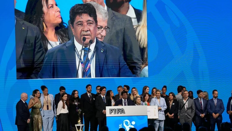 Ein Gericht des Bundesstaates Rio de Janeiro hat Ednaldo Rodrigues als Präsident des nationalen Fußballverbandes CBF erneut seines Amtes enthoben. (Archivbild) - © Sakchai Lalit/AP/dpa