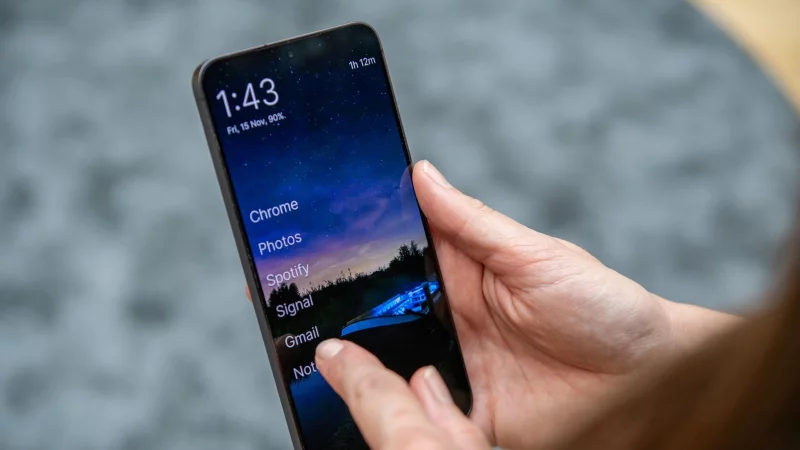 Unaufgeregt: Der Olauncher hilft, die Smartphone-Reiz&uuml;berflutung einzud&auml;mmen. - &copy; Nico Tapia/dpa-tmn