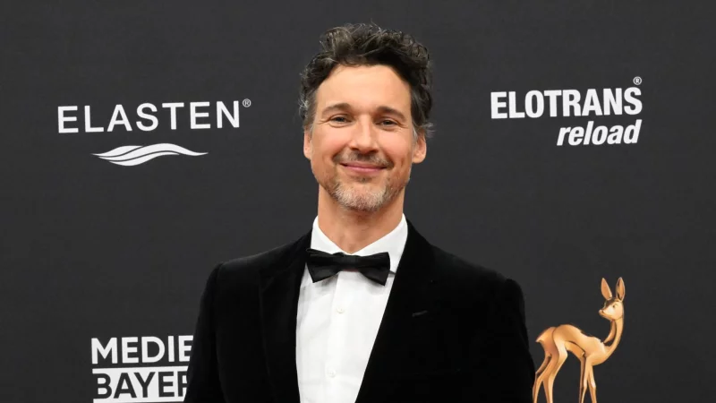 Florian David Fitz spielt im Kinofilm &laquo;No Hit Wonder&raquo; einen S&auml;nger, der in einer Psychiatrie landet. (Archivbild) - &copy; Felix H&ouml;rhager/dpa