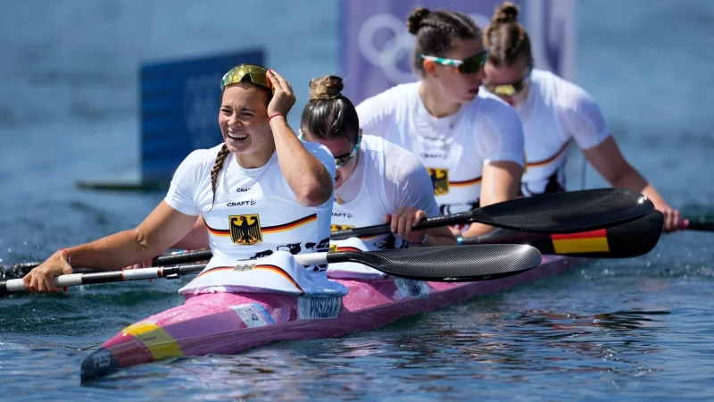 Schlagfrau Paulina Paszek führte das Boot bei der EM zu Bronze. - © Ebrahim Noroozi/AP/dpa