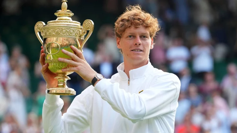 Jannik Sinner arbeitet wieder mit seinem alten Fitnesstrainer. - &copy; Kirsty Wigglesworth/AP/dpa
