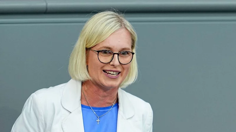 Aus Sicht von Christiane Schenderlein, Staatsministerin f&uuml;r Sport und Ehrenamt, k&ouml;nnen k&uuml;nftig wichtige sportpolitische Vorhaben wie die Bewerbung f&uuml;r die Olympischen und Paralympischen Spiele umgesetzt werden. - &copy; Michael Kappeler/dpa