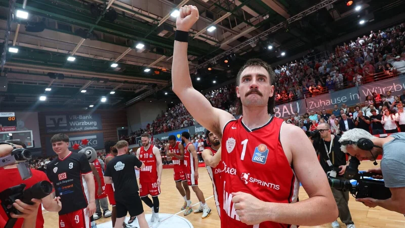 Ragte heraus: Flügelspieler Seljaas. - © Karl-Josef Hildenbrand/dpa