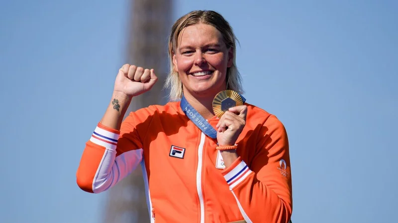 Im vergangenen Sommer gewann van Rouwendaal Olympia-Gold in Paris. - &copy; Vadim Ghirda/AP/dpa