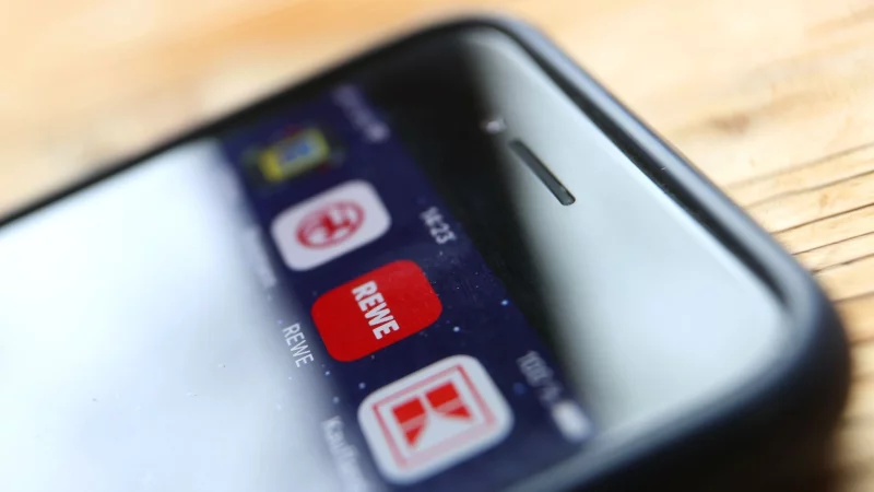 Im Schnitt sind mit den Einkaufs-Apps oft nur Mini-Rabatte drin. Und auch die sind schnell wieder weg, wenn man nicht diszipliniert einkauft. - © Karl-Josef Hildenbrand/dpa/dpa-tmn