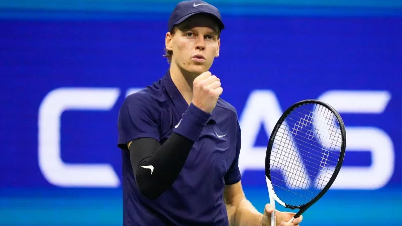 Der Tennis-Weltranglistenzweite Jannik Sinner. (Archivbild) - &copy; Yuki Iwamura/AP/dpa