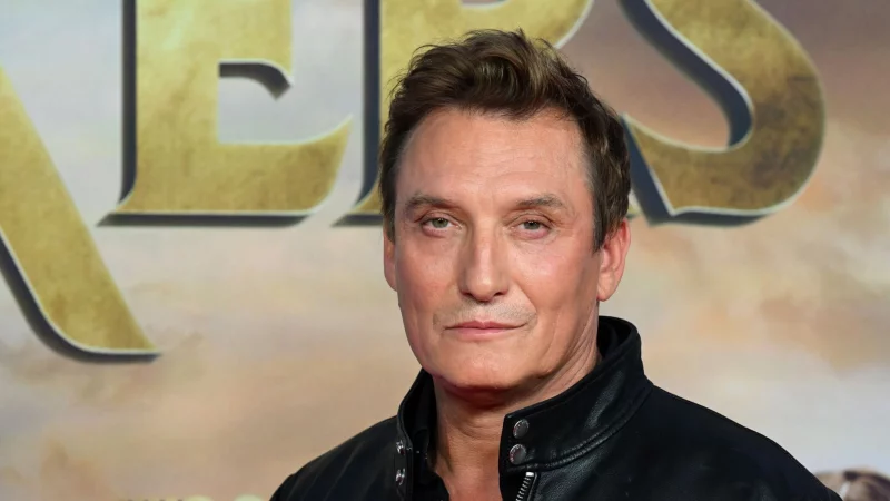 Oliver Masucci interessiert sich f&uuml;r Geschichte. W&auml;re er heute nochmal jung, w&auml;re er vielleicht gar kein Schauspieler geworden. (Archivbild) - &copy; Felix H&ouml;rhager/dpa