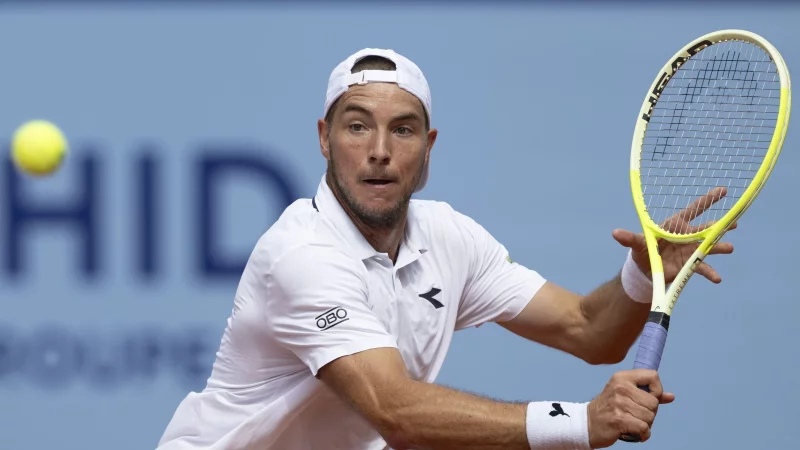 Jan-Lennard Struff kann nach drei Siegen in der Qualifikation im Hauptfeld der US Open antreten. - © Peter Schneider/KEYSTONE/dpa