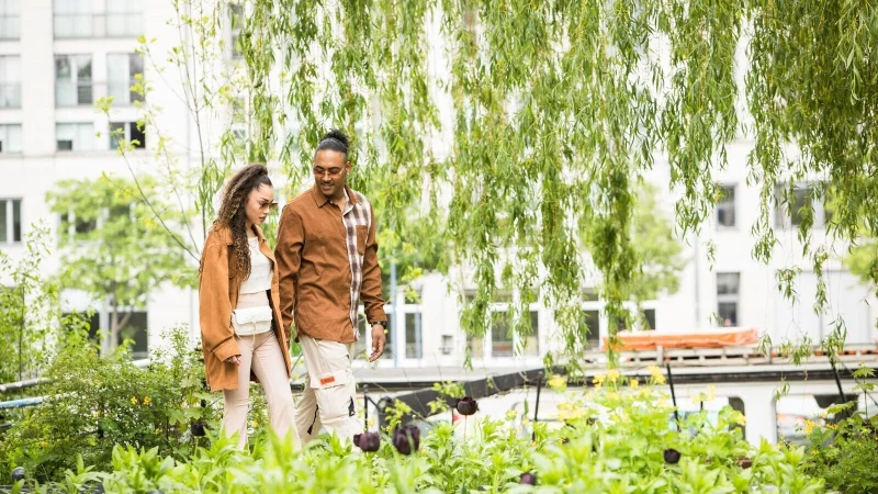Gr&uuml;nanlagen sind besonders f&uuml;r Stadtbewohner wichtig. - &copy; Christin Klose/dpa-tmn