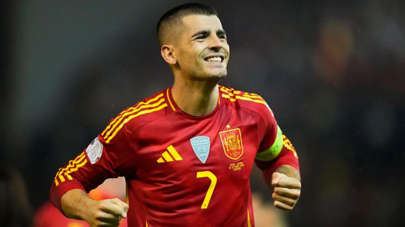 &Aacute;lvaro Morata ist &uuml;ber Galatasaray Istanbul ver&auml;rgert. - &copy; Jose Breton/AP/dpa