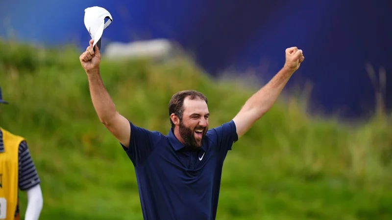 Der US-Golfer Scottie Scheffler hat erstmals die British Open gewonnen. - © Mike Egerton/PA Wire/dpa