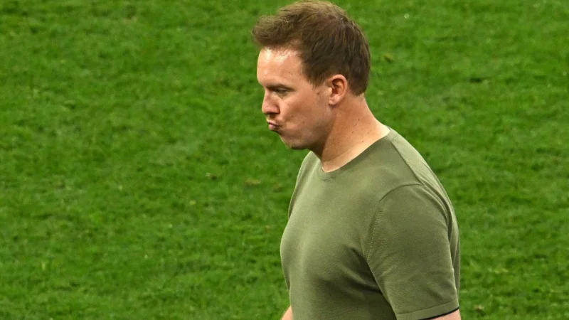 Julian Nagelsmann könnte bei der WM gleich gegen ein Top-Team gefordert sein. - © Peter Kneffel/dpa