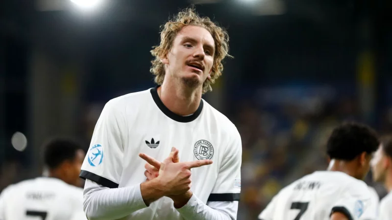 Nick Woltemade steht beim FC Bayern hoch im Kurs. - &copy; Branislav Racko/dpa