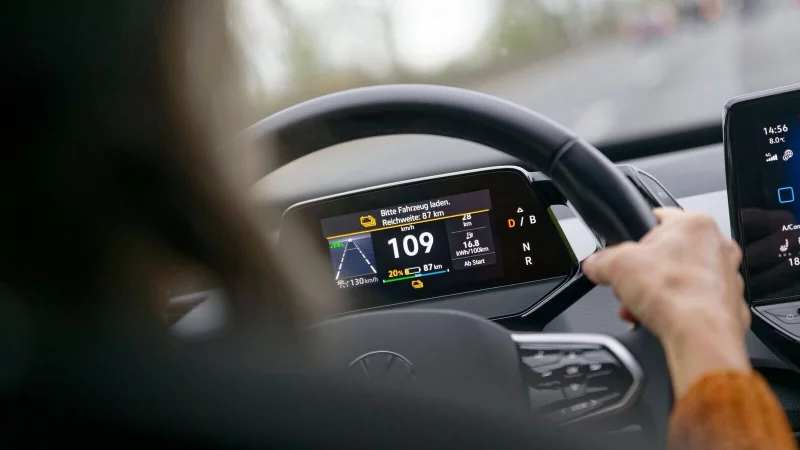 Neu ist seit dem 1. Juli, dass das E-Auto, das als Dienstwagen genutzt werden soll, einen Bruttolistenpreis von bis zu 100.000 Euro haben darf, ohne an Steuervorteil einzub&uuml;&szlig;en. - &copy; Henning Kaiser/dpa/dpa-tmn