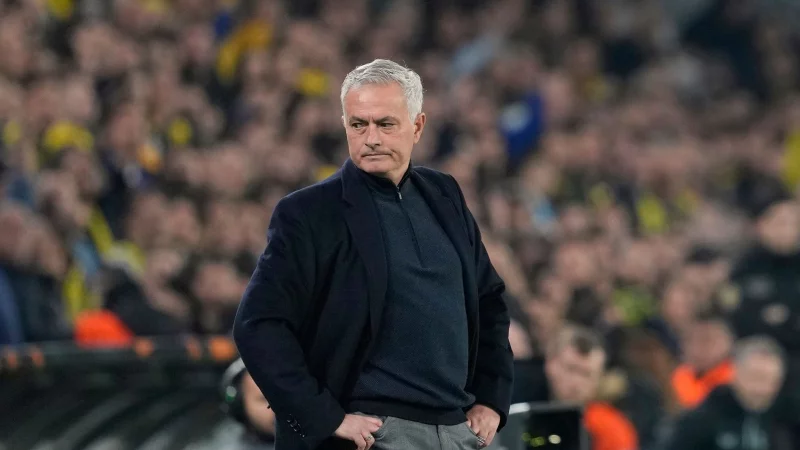 F&uuml;r Star-Trainer Mourinho ist bei Fenerbah&ccedil;e Istanbul Schluss. (Archivbild) - &copy; Khalil Hamra/AP/dpa