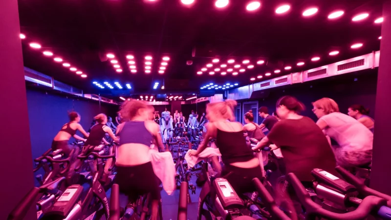 Power People: Extravertierte Menschen m&ouml;gen es intensiv - und das geht auch in der Gruppe. - &copy; Alexander Heinl/dpa-tmn