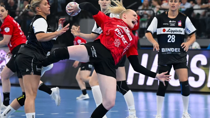 Der Thüringer HC hat zum vierten Mal den Handball-Supercup gewonnen. - © Sven Hoppe/dpa