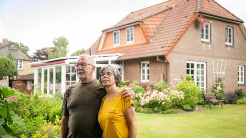 Guten Deal gemacht? Verbraucherschützer warnen beim Teilverkauf vor intransparenten oder unwirtschaftlichen Verträgen. - © Benjamin Nolte/dpa-tmn