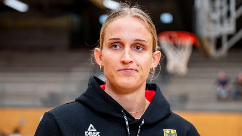 Auf Leonie Fiebich kommt es bei der Basketball-EM ganz besonders an. - &copy; David Inderlied/dpa