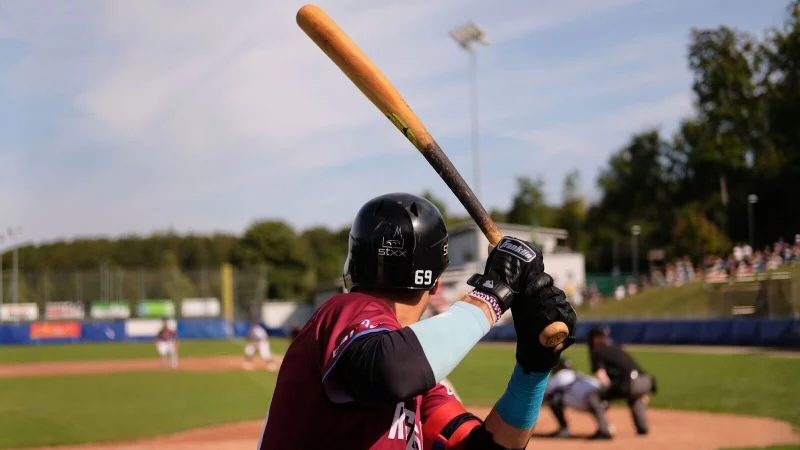 In vielen L&auml;ndern ist Baseball Kult - auch in Deutschland wollen die Verb&auml;nde die Sportart weiter nach vorne bringen. - &copy; Niklas Graeber/dpa