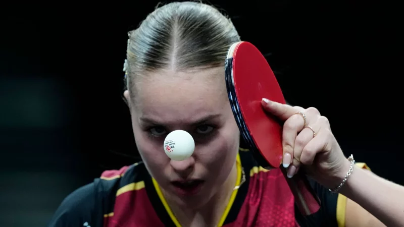 Deutschlands Tischtennis-Hoffnung Annett Kaufmann. - © Petros Giannakouris/AP/dpa