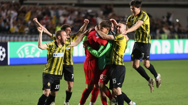 Der Club aus Kasachstan spielt zum ersten Mal in der Champions League. - © Alikhan Sariyev/AP/dpa